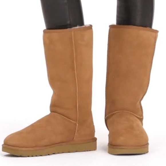 UGG Shoes - UGG CLASSIC TALL BOOTS WOMENS GENUINE LEATHER SHEARLING EUC SIZE 8